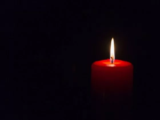 Приворот на красной церковной свечи