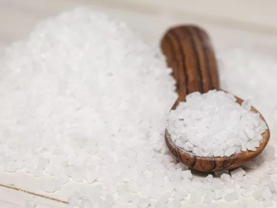 Как снять порчу и сглаз солью в домашних условиях
