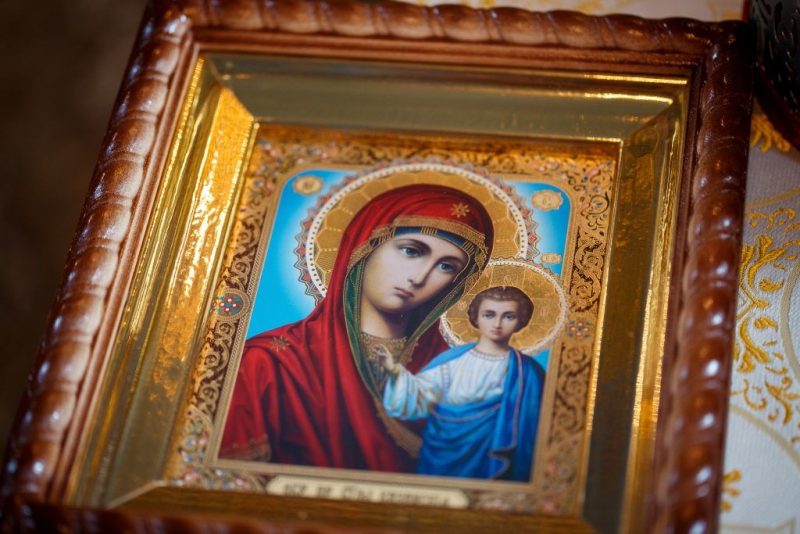 Подарить икону в храм Подарить икону в храм