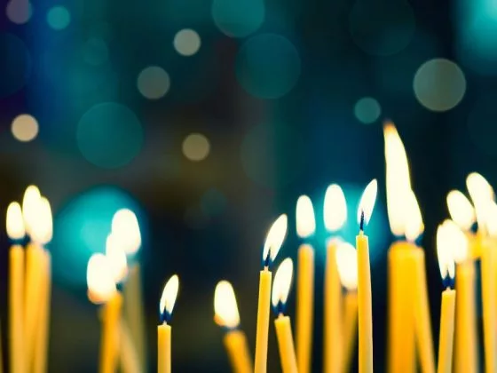 По соннику Ванги, церковные свечи означают мир и покой в семье